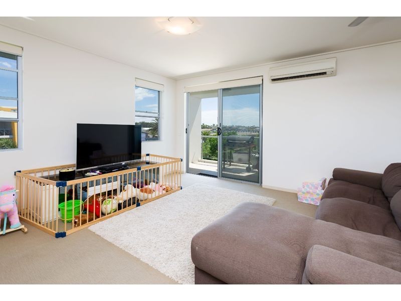 431/64-68 Sickle Avenue, Hope Island QLD 4212