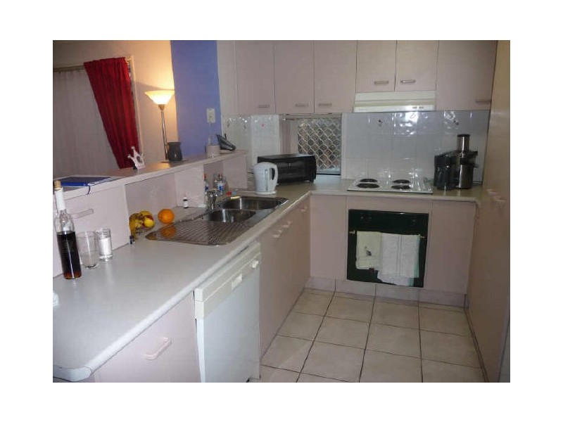 85 Marble Arch, Arundel QLD 4214