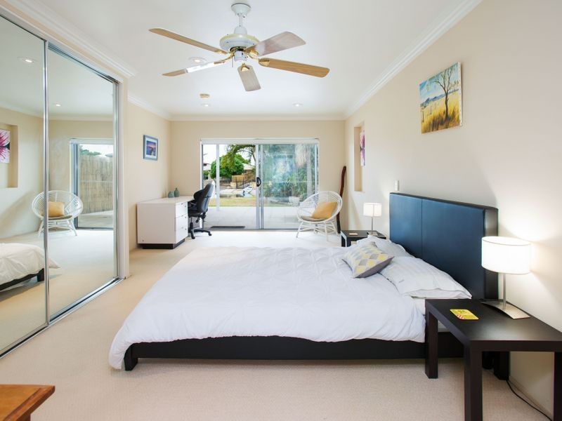 25 OGrady Drive, Paradise Point QLD 4216