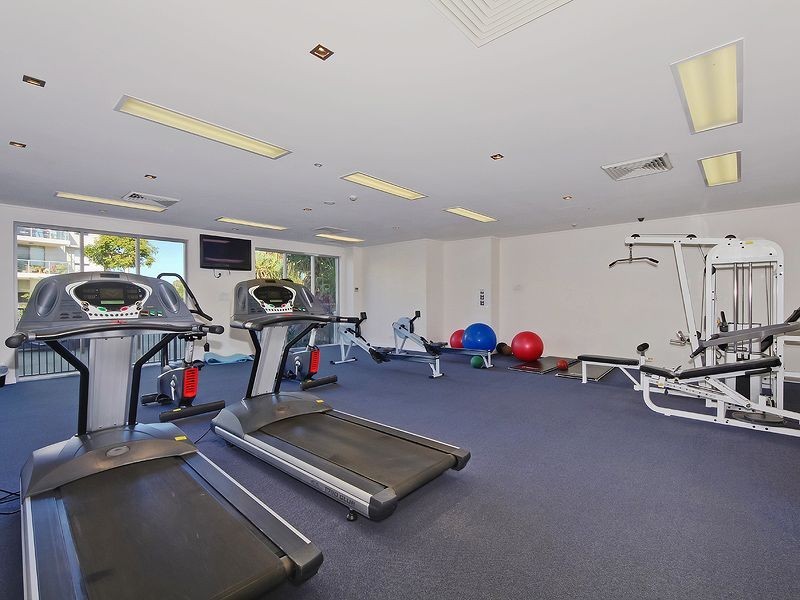 633/64-68 Sickle Avenue, Hope Island QLD 4212