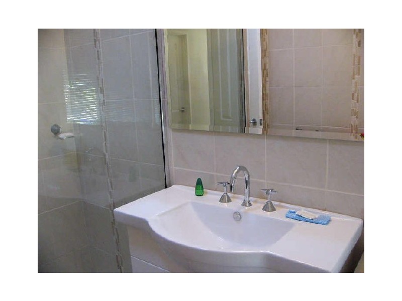 18 Ballard Place, Coombabah QLD 4216