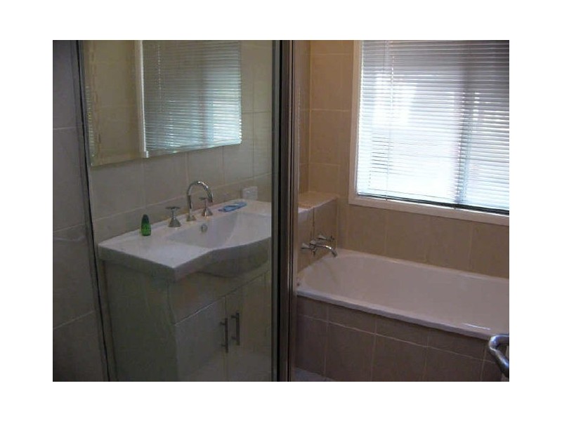 18 Ballard Place, Coombabah QLD 4216