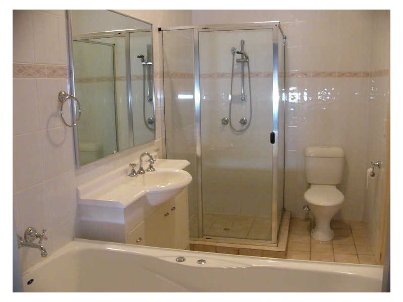 14/82 Limetree Parade, Runaway Bay QLD 4216