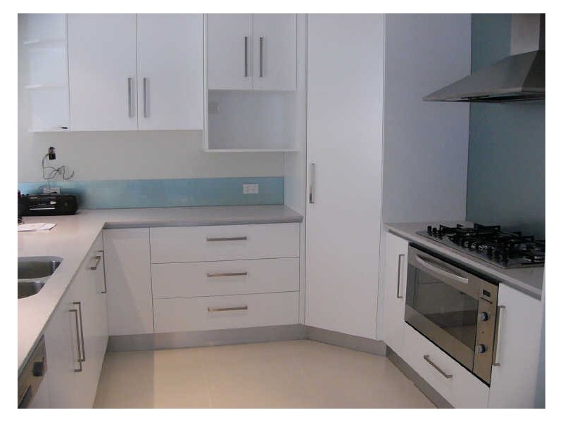 2/38 Enid Avenue, Southport QLD 4215