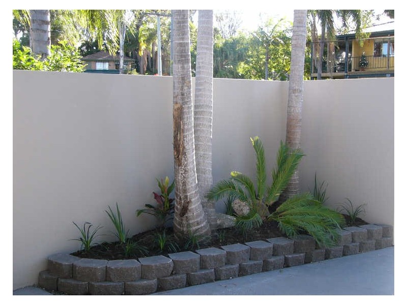 2/38 Enid Avenue, Southport QLD 4215