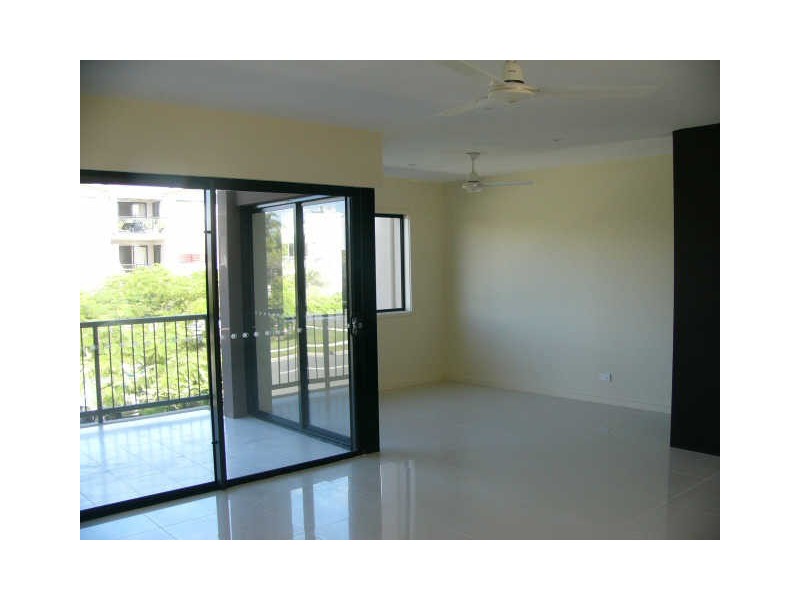 3/22 Bath Street, Labrador QLD 4215