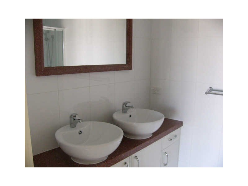 3/22 Bath Street, Labrador QLD 4215