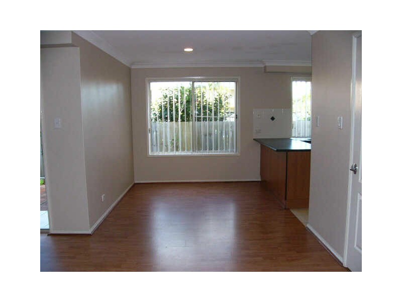 2/21 Harley Street, Labrador QLD 4215