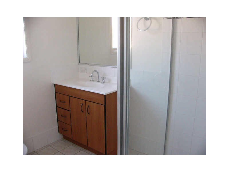 2/21 Harley Street, Labrador QLD 4215