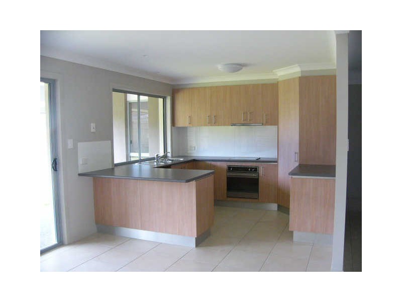 20 Treeline  Circuit, Upper Coomera QLD 4209