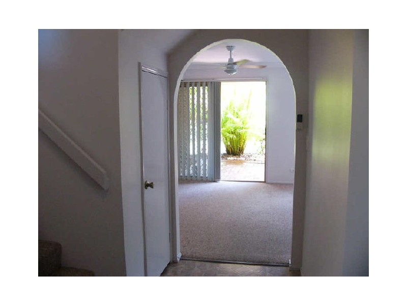 16/601 Pine Ridge Road, Biggera Waters QLD 4216