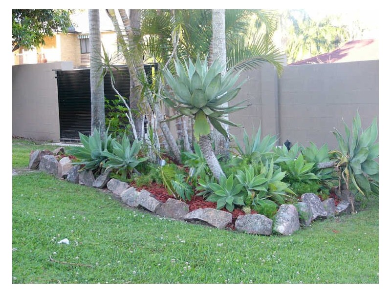24 Mildura Drive, Helensvale QLD 4212