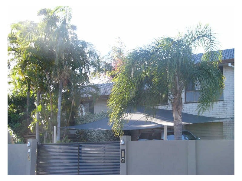 24 Mildura Drive, Helensvale QLD 4212