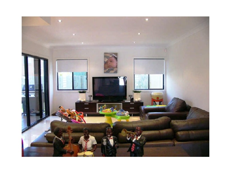 2/46 Bayview Street, Runaway Bay QLD 4216