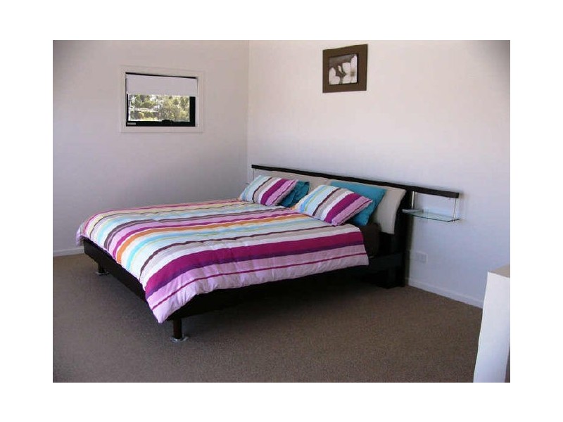 2/46 Bayview Street, Runaway Bay QLD 4216