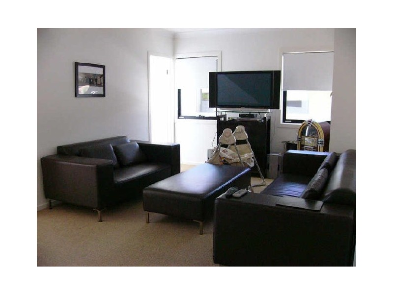 2/46 Bayview Street, Runaway Bay QLD 4216