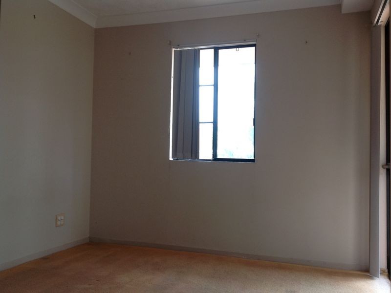 2/12 Canal Avenue, Runaway Bay QLD 4216