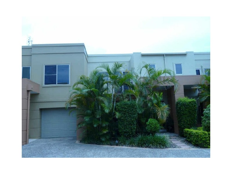 5/24-26 Brighton Street, Southport QLD 4215