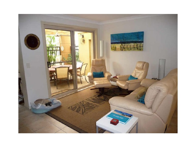 5/24-26 Brighton Street, Southport QLD 4215