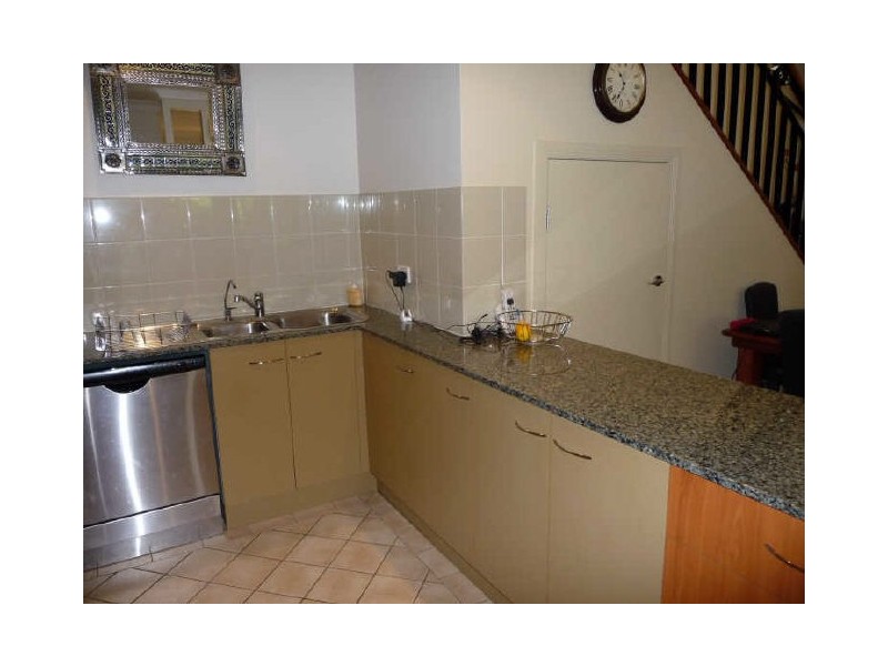 5/24-26 Brighton Street, Southport QLD 4215