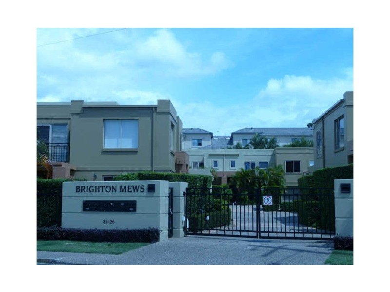 5/24-26 Brighton Street, Southport QLD 4215