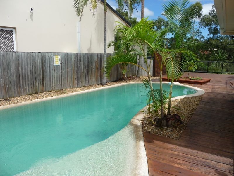 74 Arnold Palmer Drive, Parkwood QLD 4214