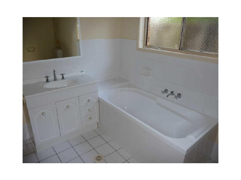 2 Amberwood Drive, Upper Coomera QLD 4209