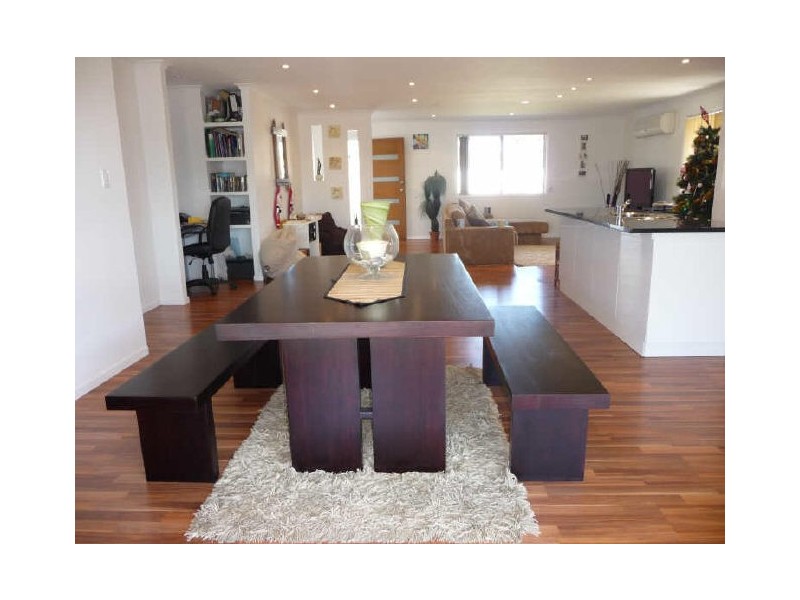 14 Jacaranda Avenue, Hollywell QLD 4216