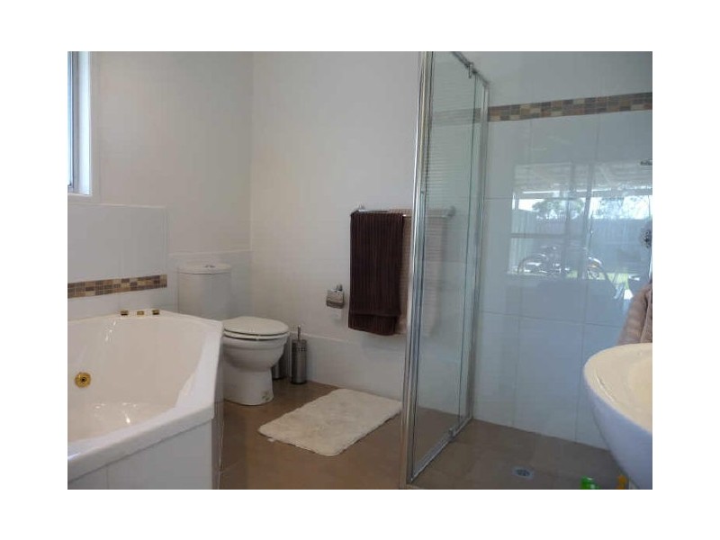 14 Jacaranda Avenue, Hollywell QLD 4216