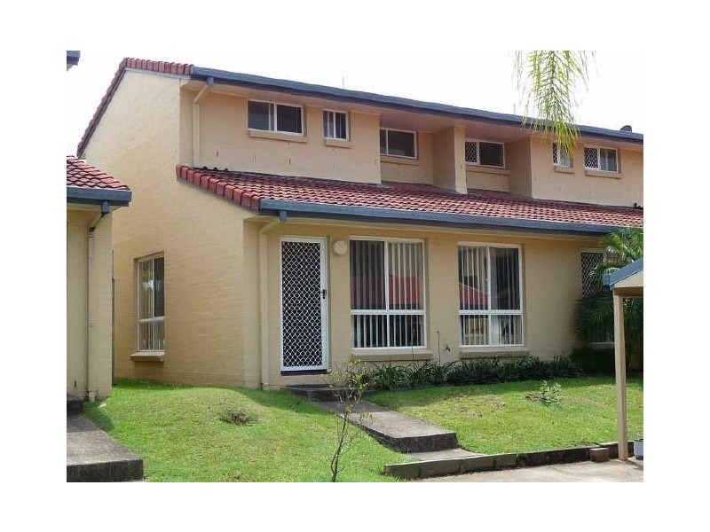 9/13 Brown Street, Labrador QLD 4215