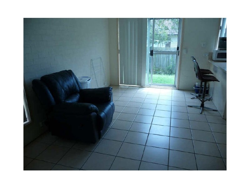 9/13 Brown Street, Labrador QLD 4215