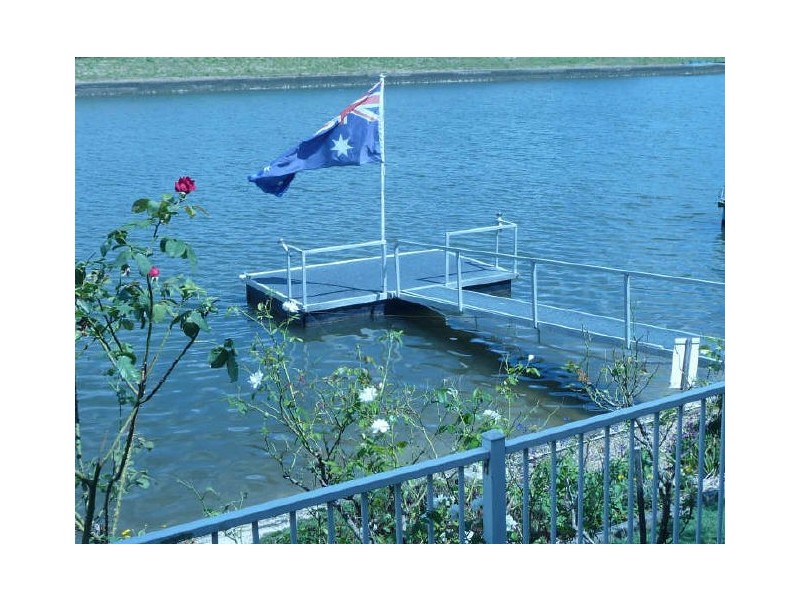 24 Anchorage Way, Biggera Waters QLD 4216