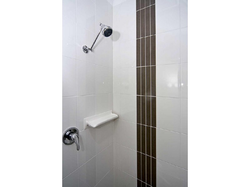 2/12 Drake Ave, Paradise Point QLD 4216