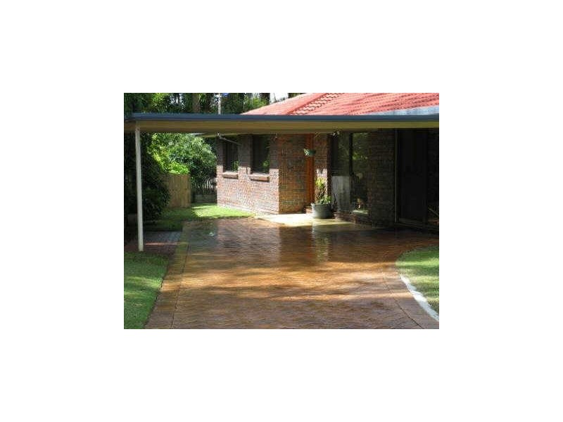 10 Rosella Court, Carrara QLD 4211