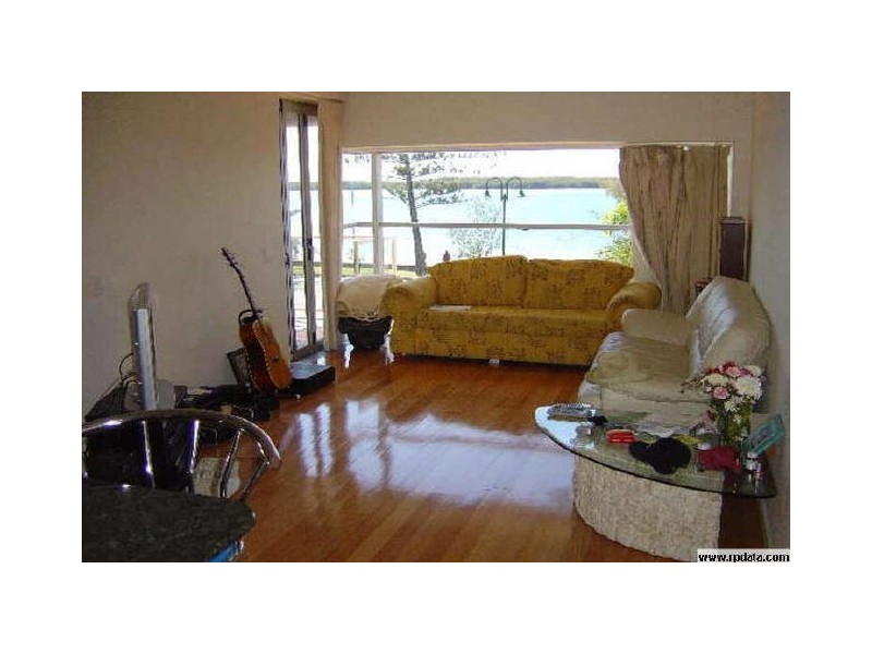 8/414 Marine Pde, Labrador QLD 4215