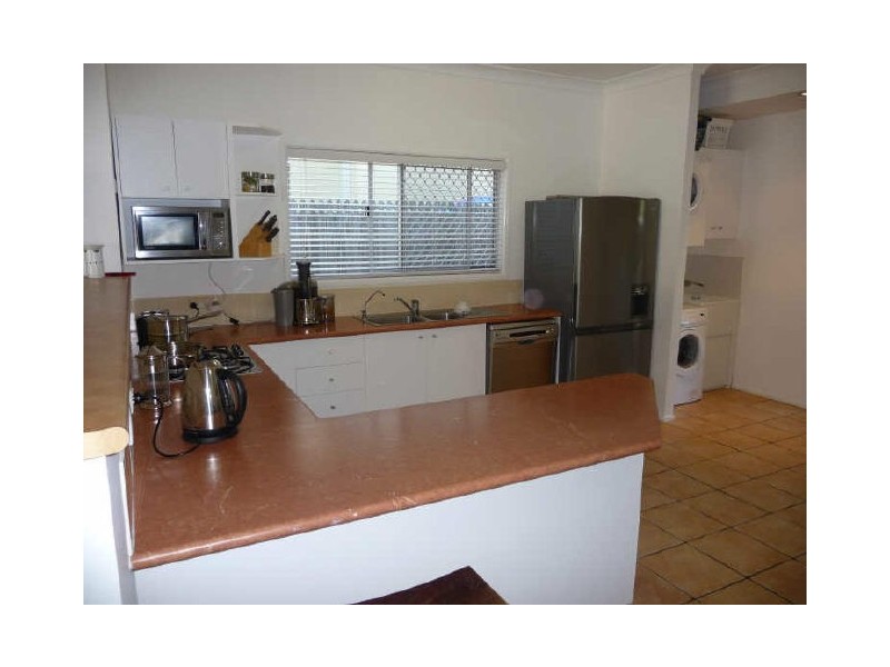 39 Deagon Street, Runaway Bay QLD 4216