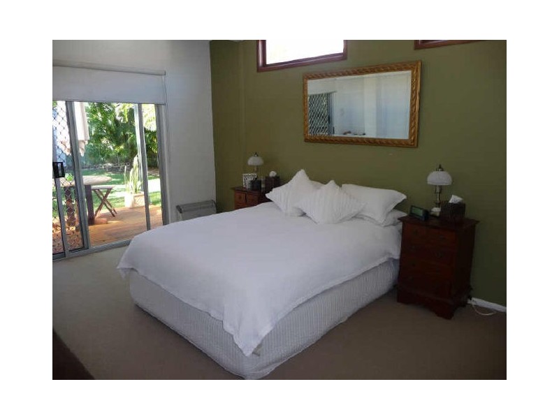 39 Deagon Street, Runaway Bay QLD 4216