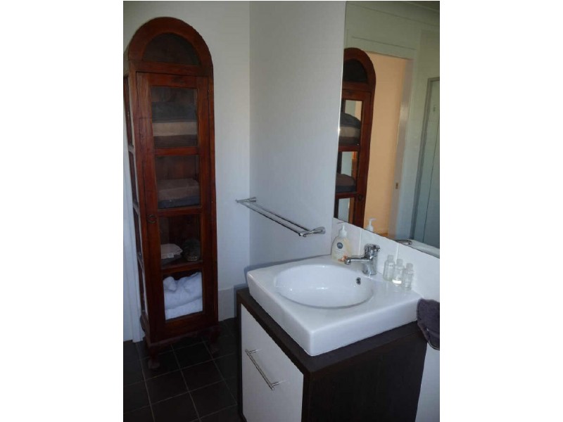 39 Deagon Street, Runaway Bay QLD 4216