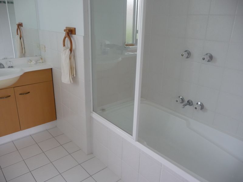 6/43 Myola Court, Coombabah QLD 4216