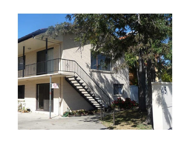 4/45 Bayview Street, Runaway Bay QLD 4216