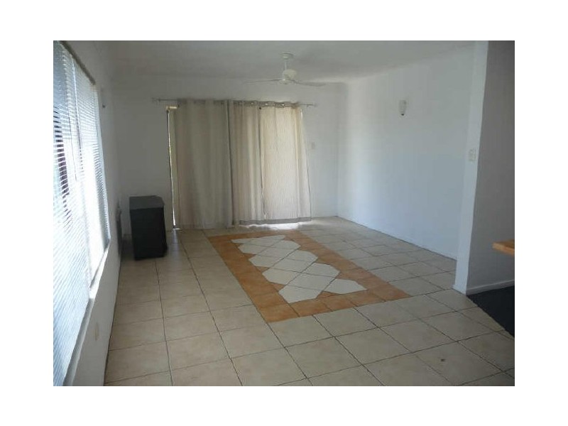 4/45 Bayview Street, Runaway Bay QLD 4216