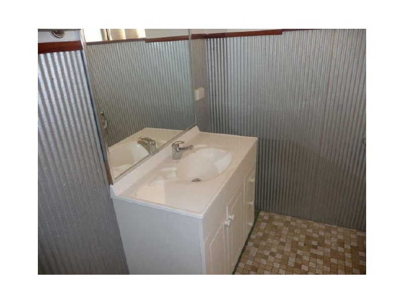 4/45 Bayview Street, Runaway Bay QLD 4216