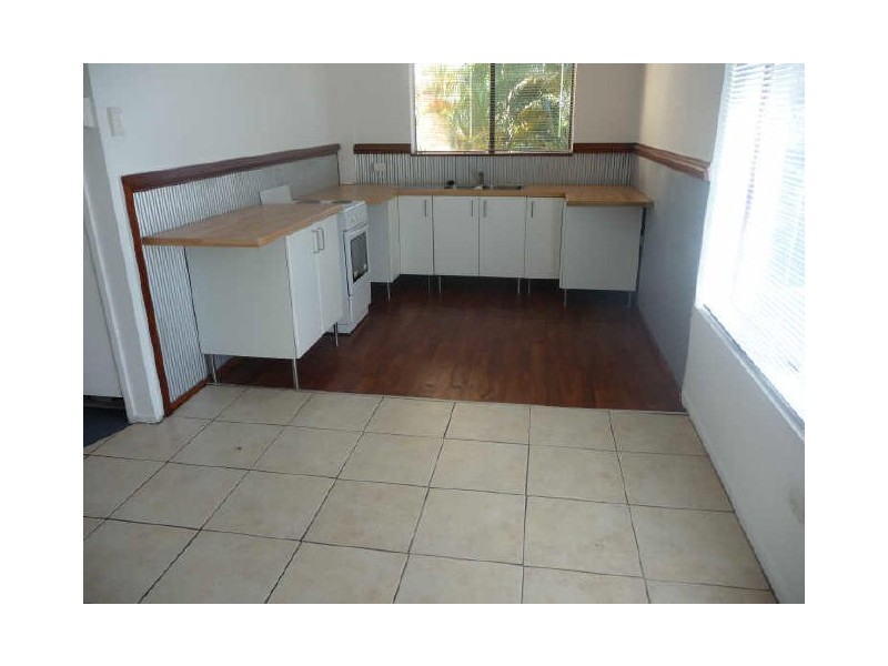 4/45 Bayview Street, Runaway Bay QLD 4216