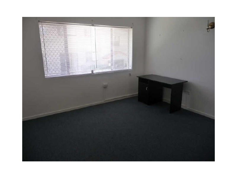 4/45 Bayview Street, Runaway Bay QLD 4216