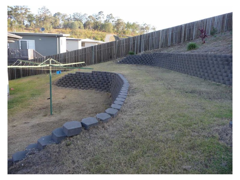 23 Elkins Street, Pacific Pines QLD 4211