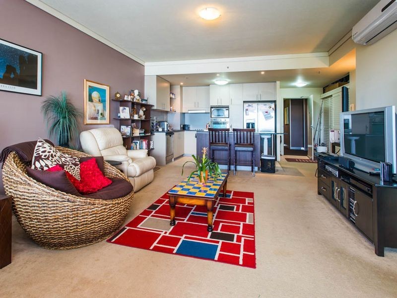 406/360 Marine Parade, Labrador QLD 4215