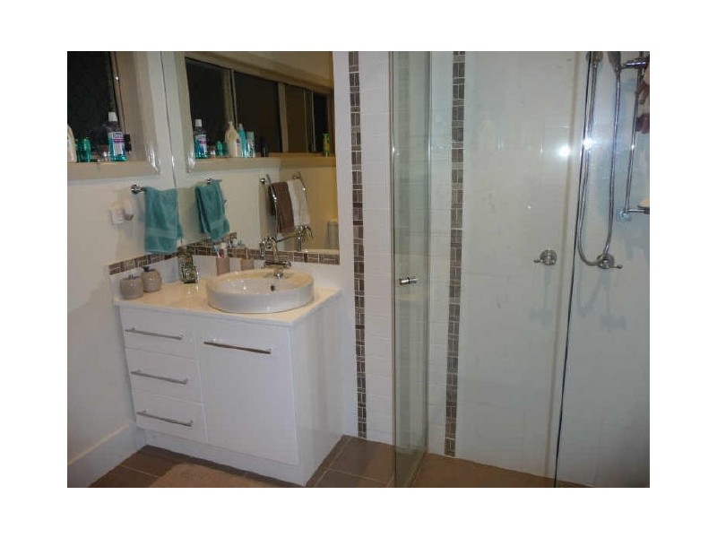 12 Allinga Street, Coombabah QLD 4216