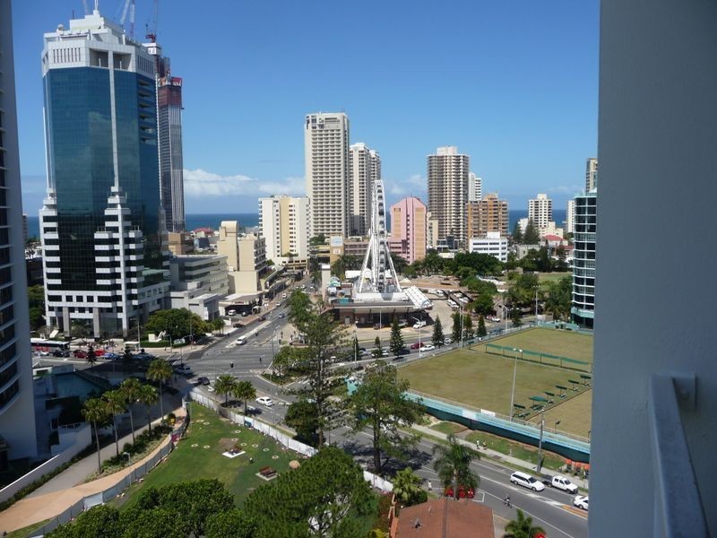 142/40 Watson Esplanade, Surfers Paradise QLD 4217