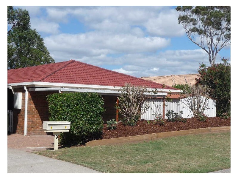2/9 Robin Joy Close, Labrador QLD 4215