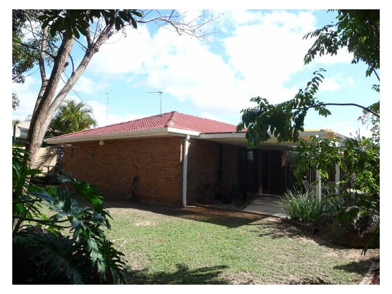 2/9 Robin Joy Close, Labrador QLD 4215